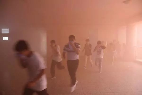 1636094243944452.jpg 火灾.jpg